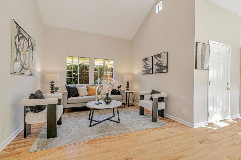 Mountain View, CA 94040,280 College AVE