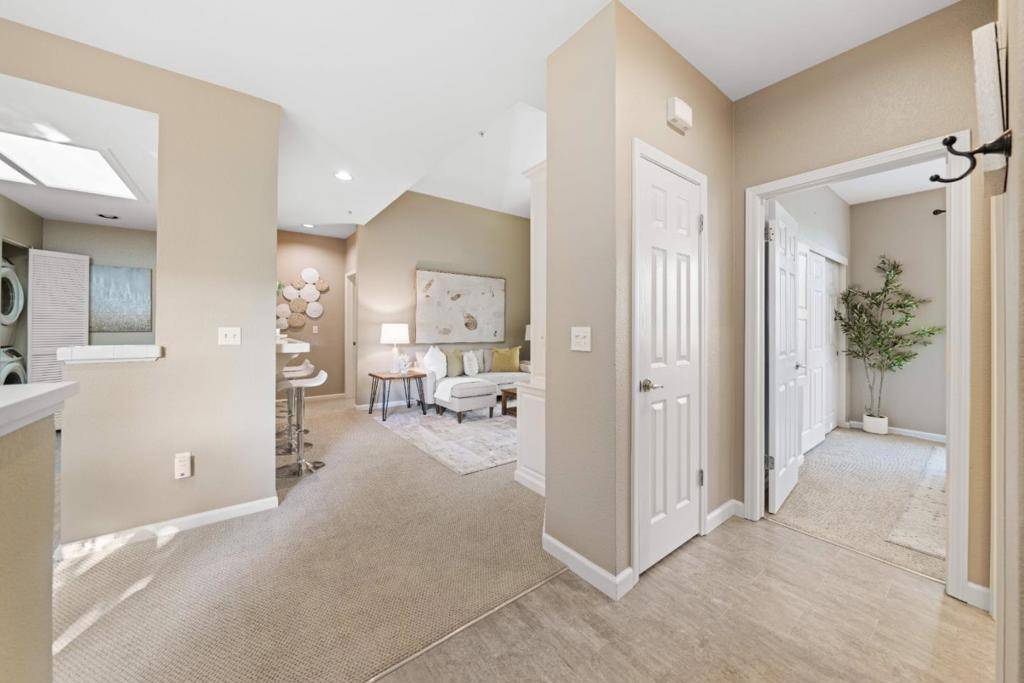 Redwood City, CA 94065,2604 Hastings Shore LN