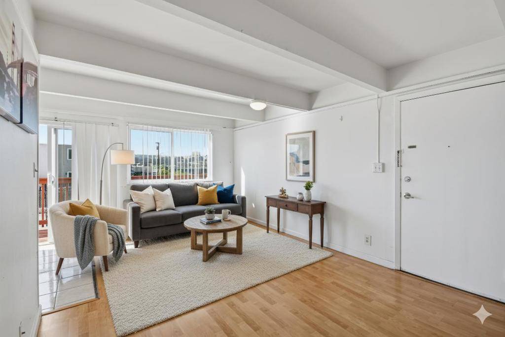 Daly City, CA 94014,576 Sylvan ST #20