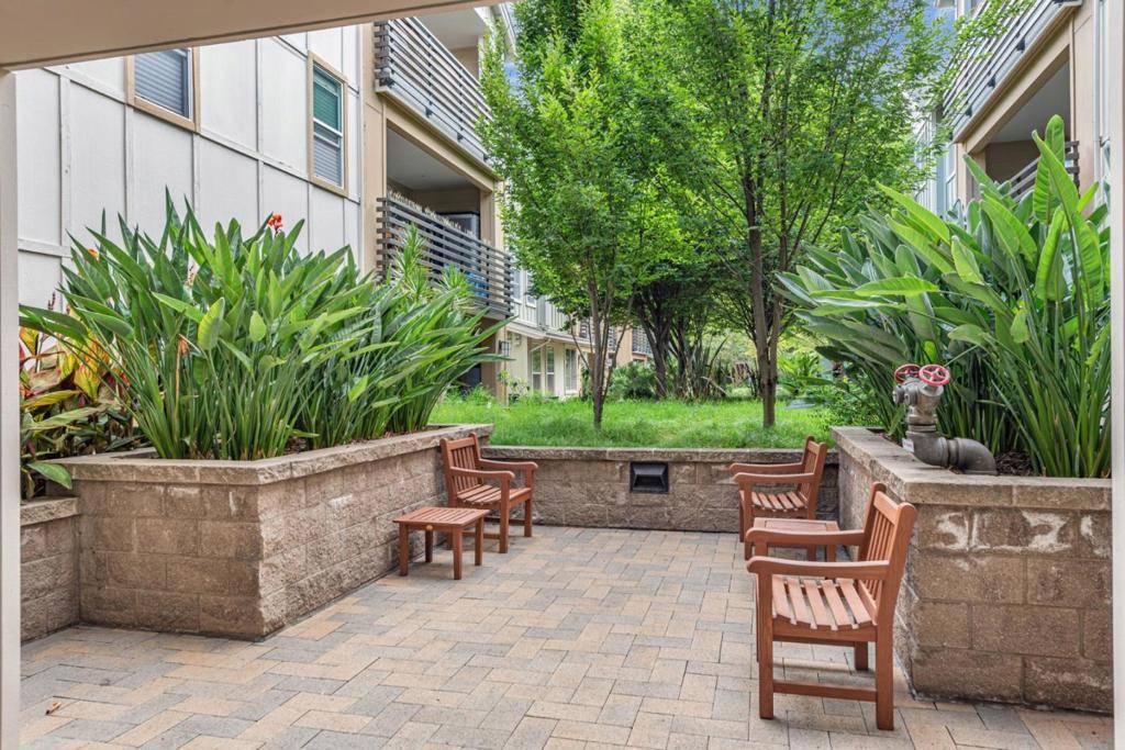 Fremont, CA 94538,4463 Hyde #306