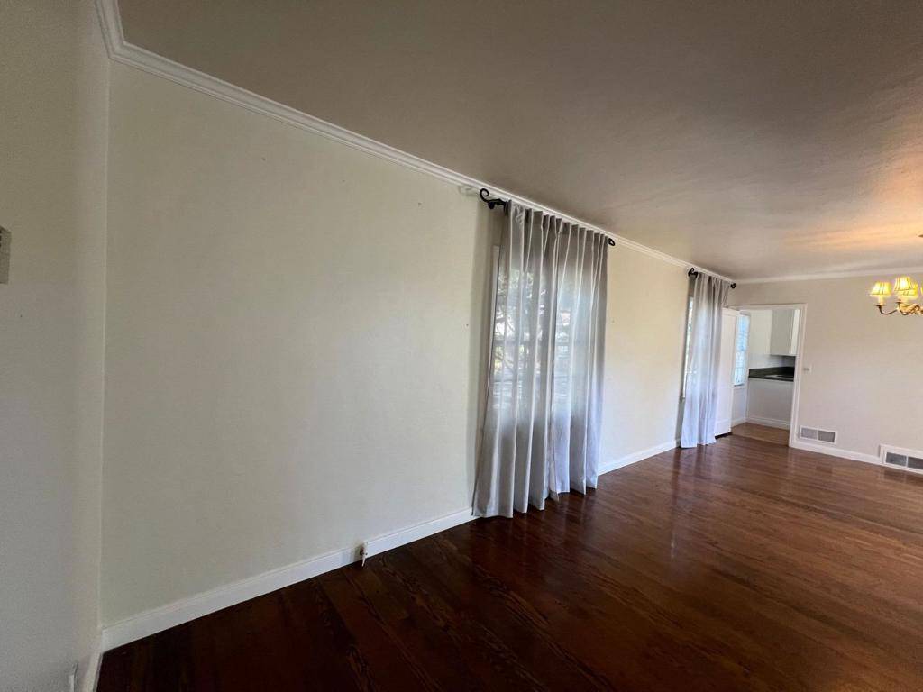 Burlingame, CA 94010,1815 Carmelita AVE