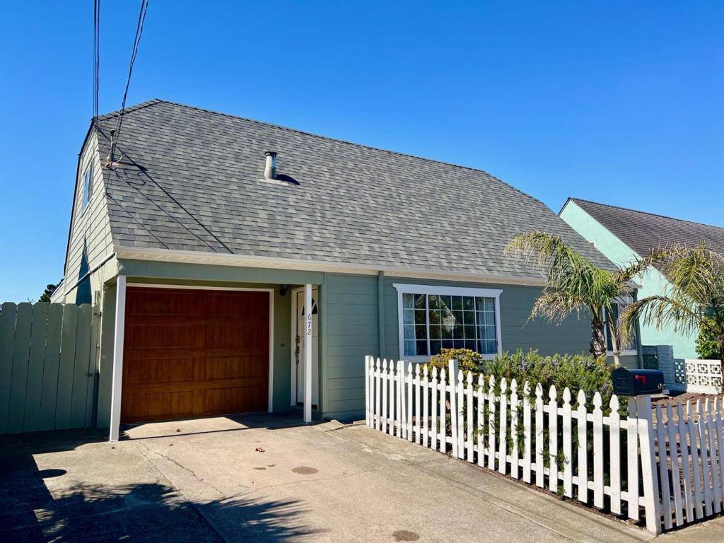 Pacifica, CA 94044,672 Claridge DR