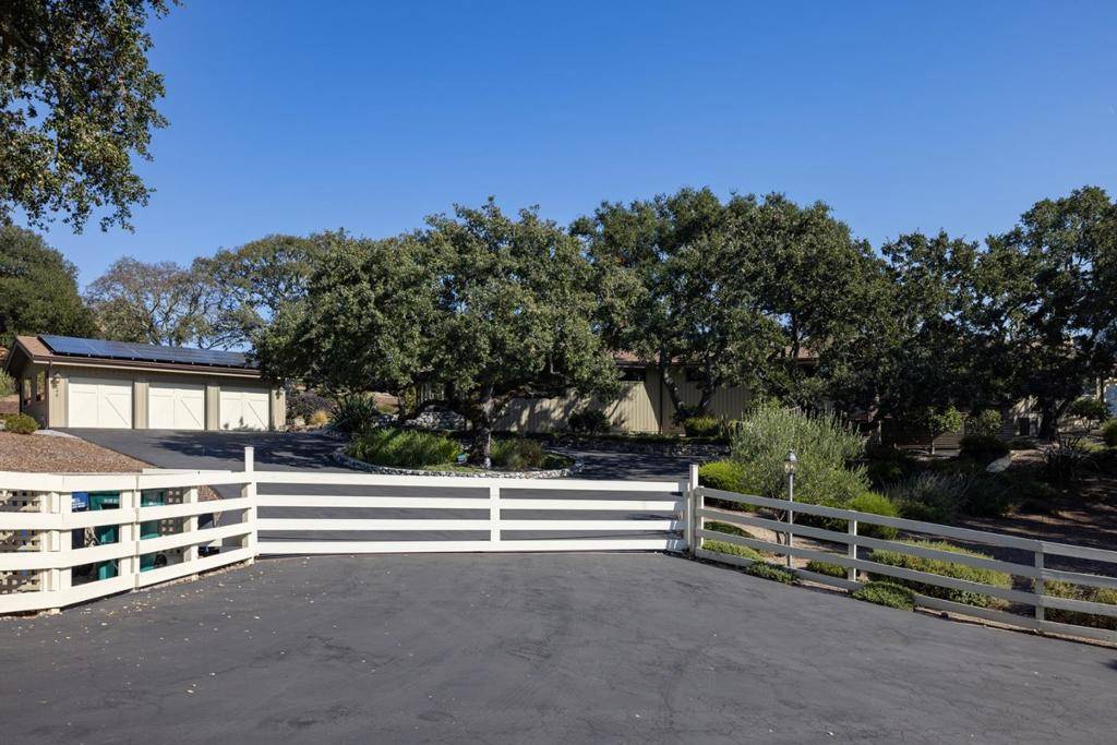 Carmel Valley, CA 93924,245 Vista Verde