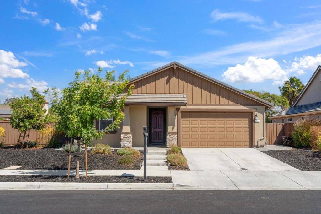 Hollister, CA 95023,2741 Grayson ST