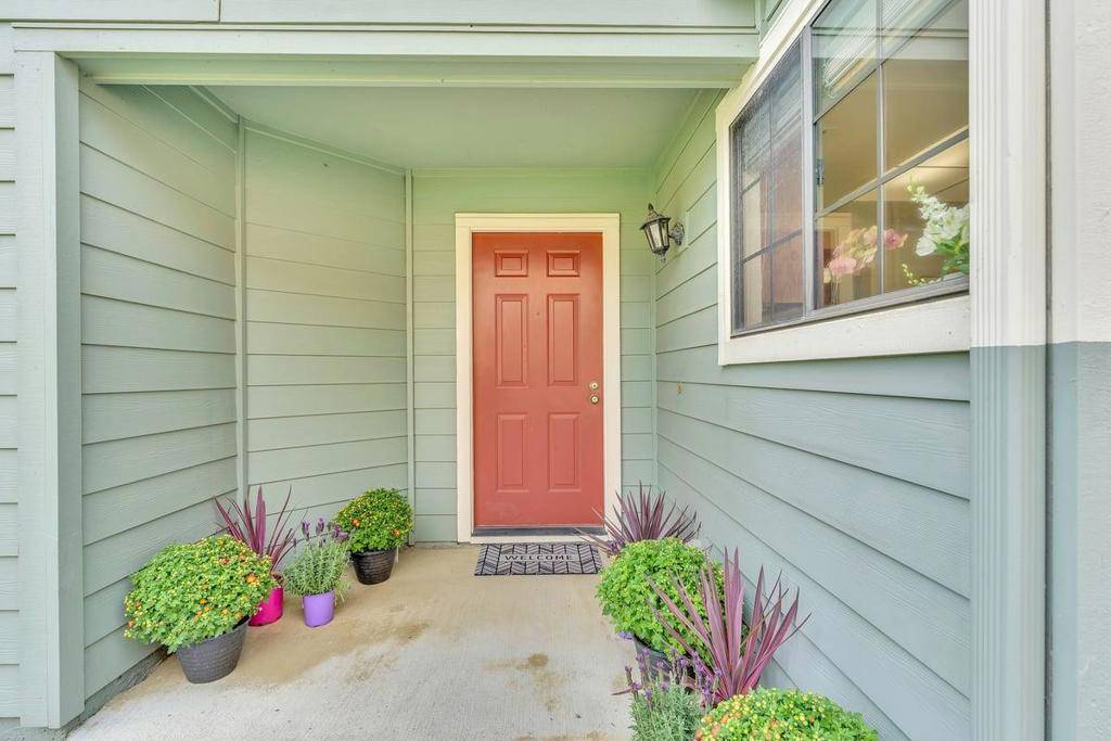 Watsonville, CA 95076,19 Winding WAY