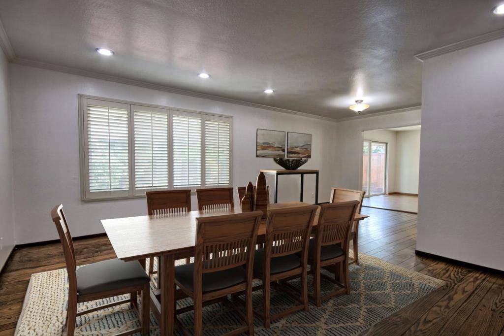 Salinas, CA 93901,1111 Santa Fe WAY