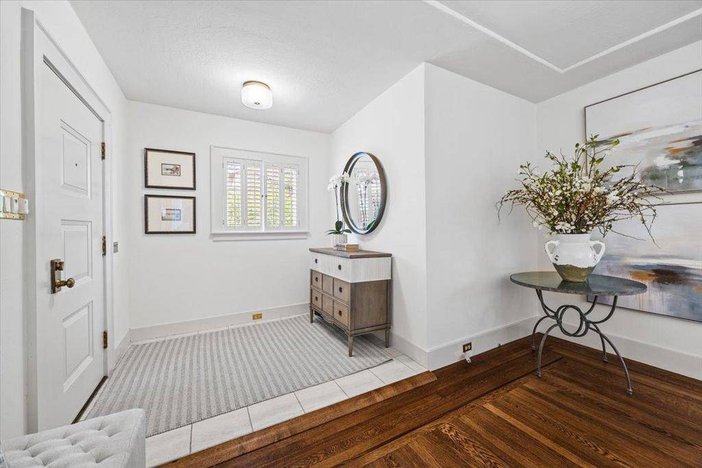 Palo Alto, CA 94301,1033 Guinda