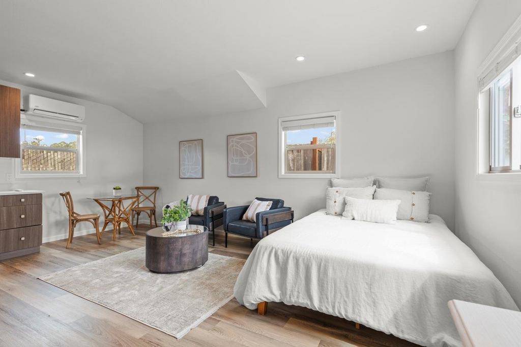 Half Moon Bay, CA 94019,1568 Mizzen LN