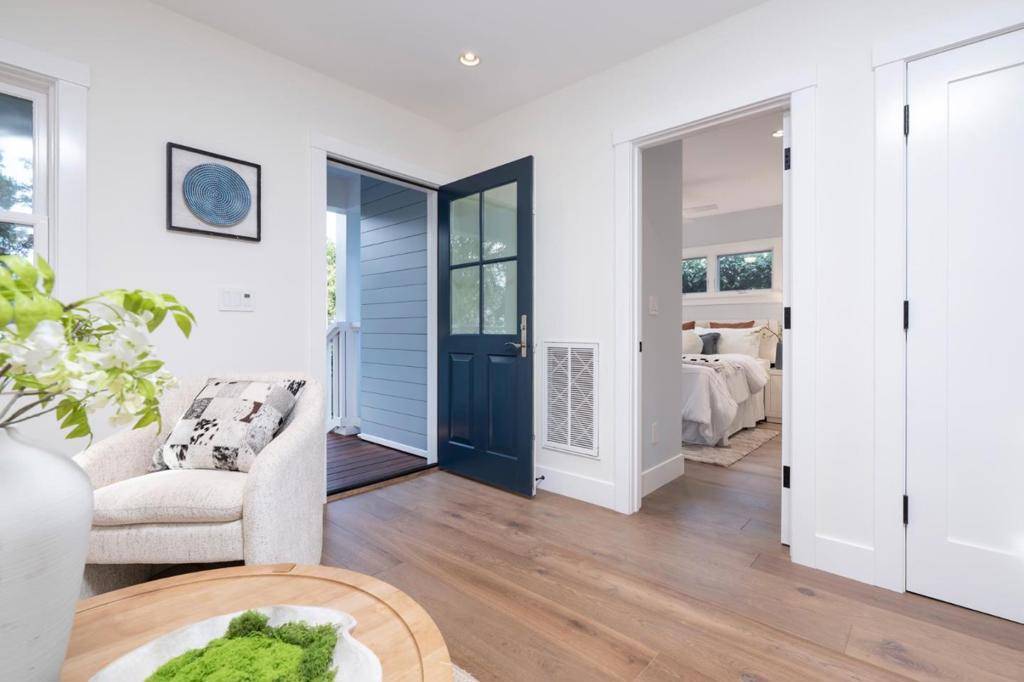 Palo Alto, CA 94301,235 Alma ST