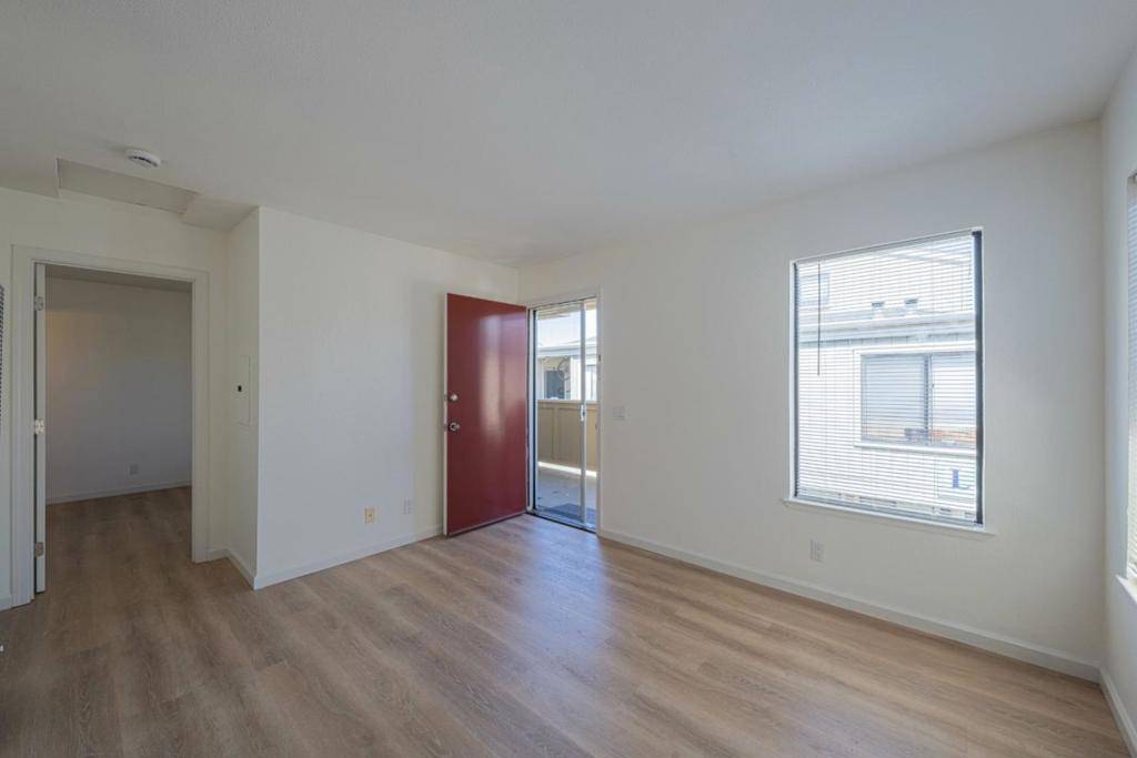 Monterey, CA 93940,820 Casanova AVE #125