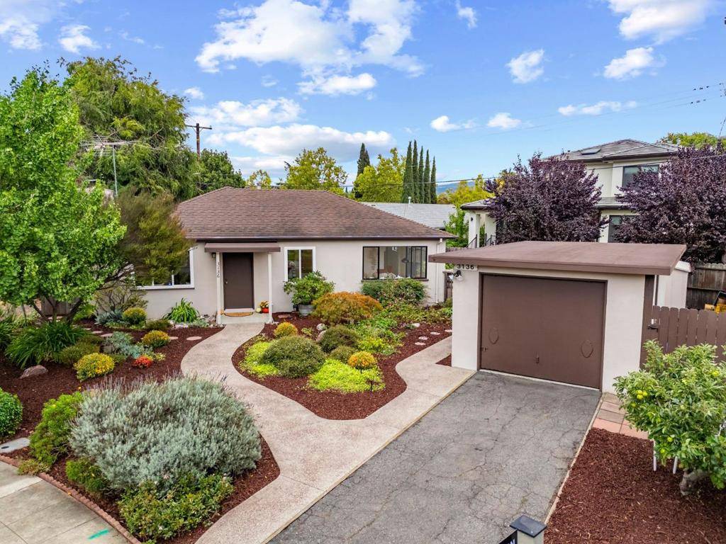 Palo Alto, CA 94303,3136 Genevieve CT