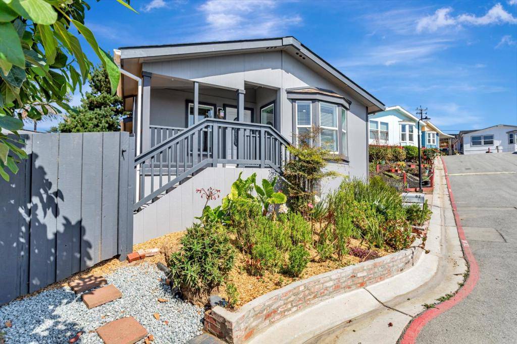 Moss Landing, CA 95039,1900 Highway 1