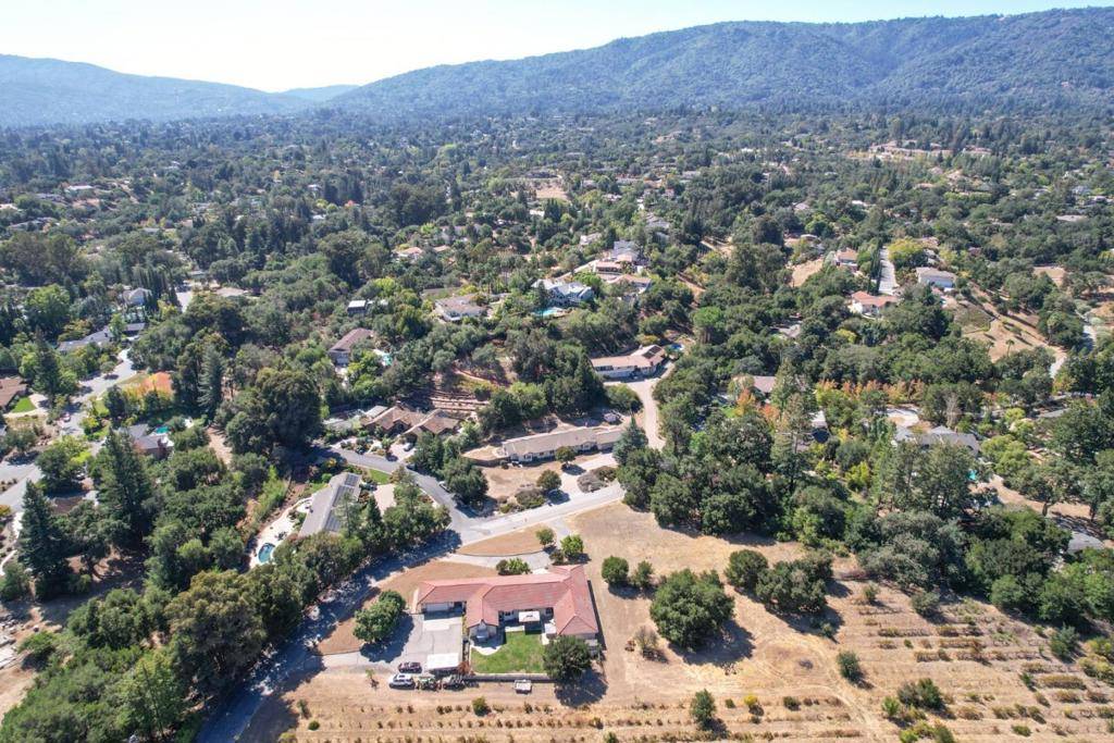 Saratoga, CA 95070,14001 Chester AVE