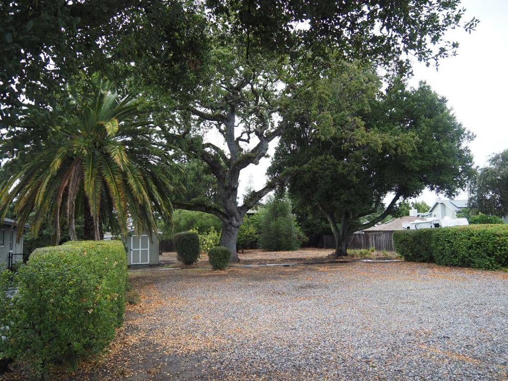 Redwood City, CA 94061,2139 Alameda De Las Pulgas