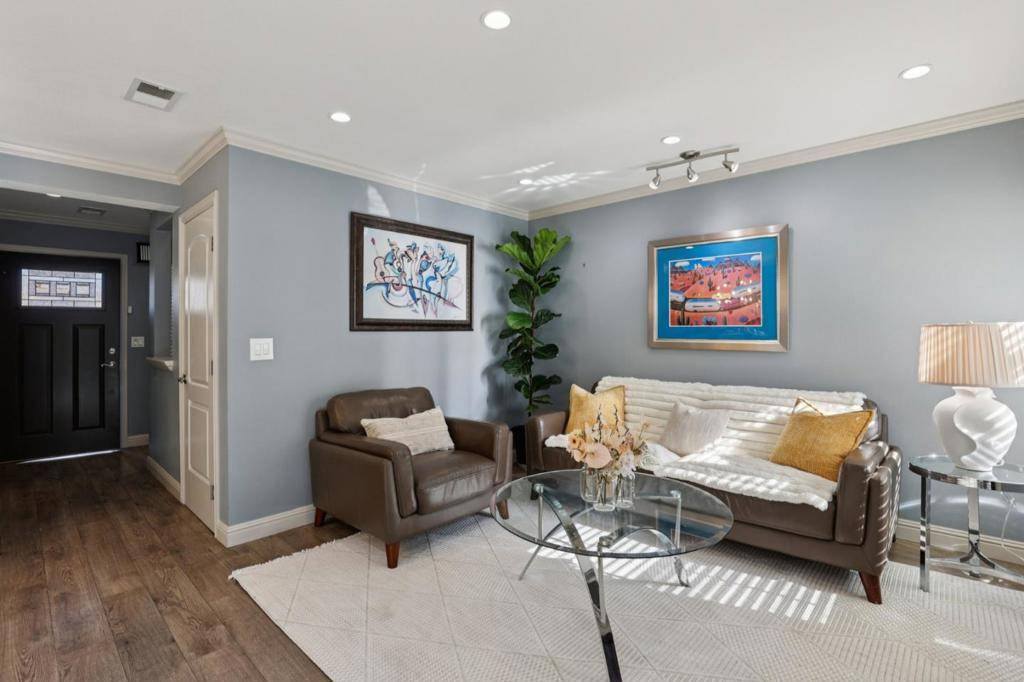 Hayward, CA 94544,26517 Sunvale CT #3