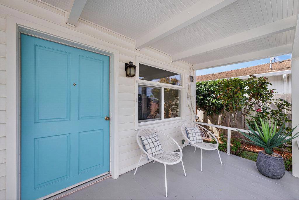 Santa Cruz, CA 95060,307 Plateau AVE