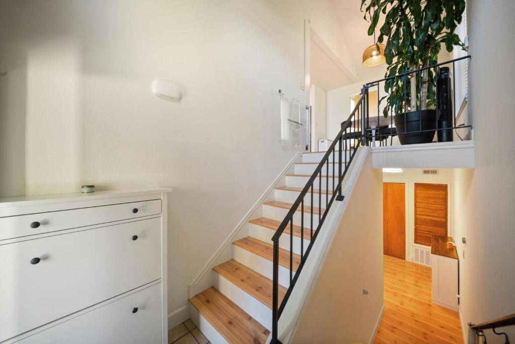 Scotts Valley, CA 95066,26 Carriage LN