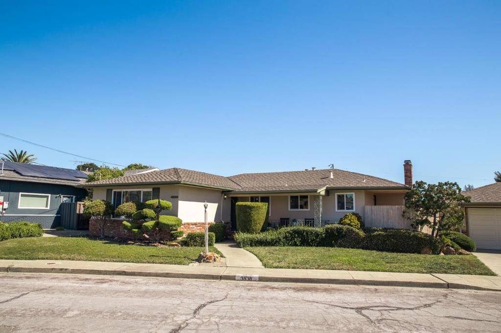 Castro Valley, CA 94546,3938 Bonsai PL