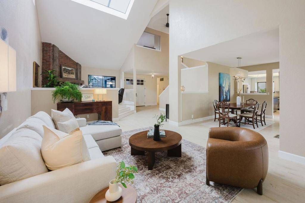 Half Moon Bay, CA 94019,2329 Burning Tree RD