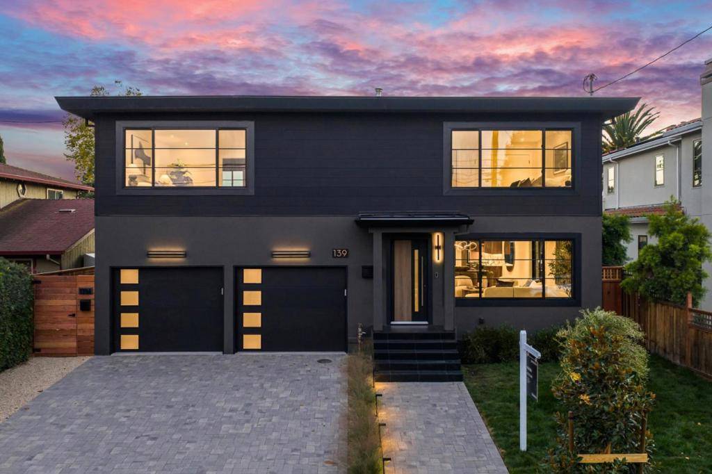 Burlingame, CA 94010,139 Victoria RD