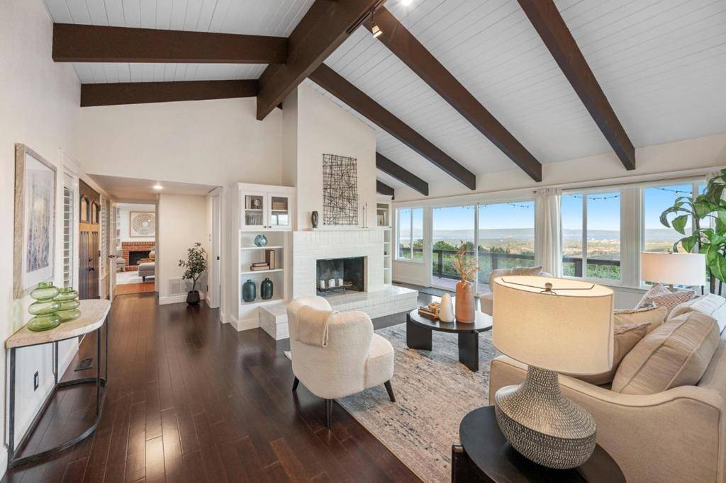 Woodside, CA 94062,168 Sunrise DR