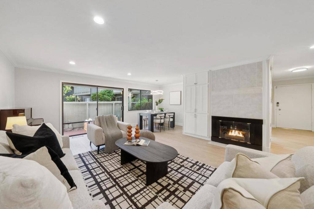 Saratoga, CA 95070,14355 Saratoga AVE #A