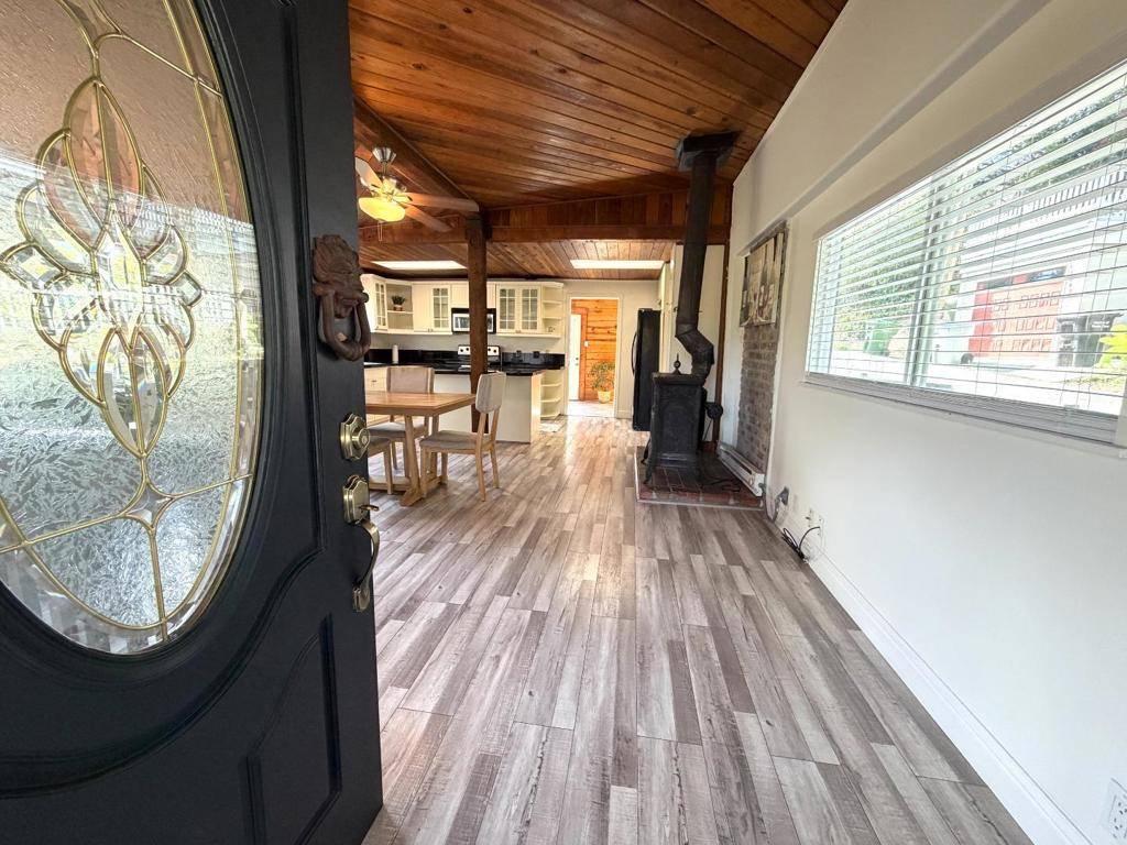 Los Gatos, CA 95033,17944 Madrone DR