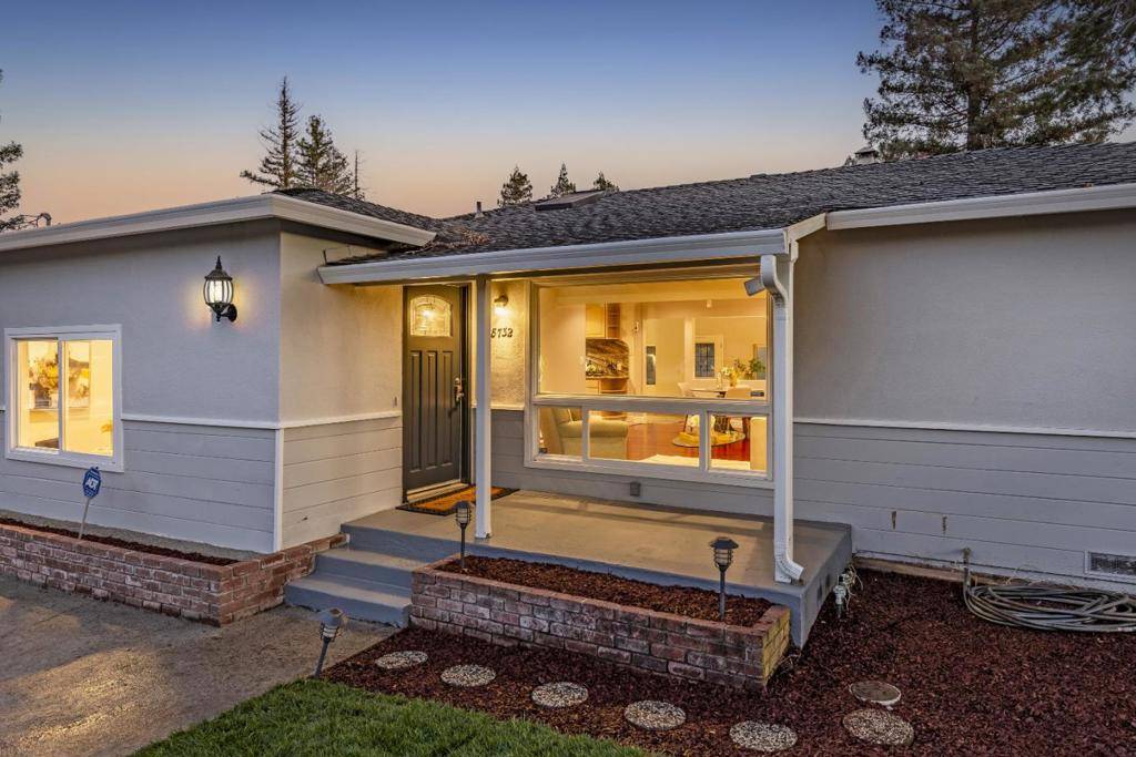 Saratoga, CA 95070,18732 AFTON AVE