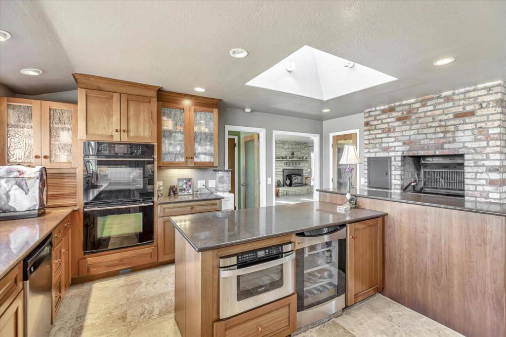 Moss Landing, CA 95039,268 Giberson RD