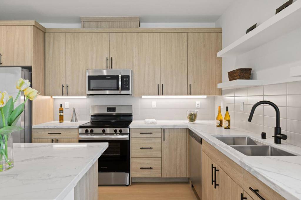 Pacifica, CA 94044,807 Fassler AVE