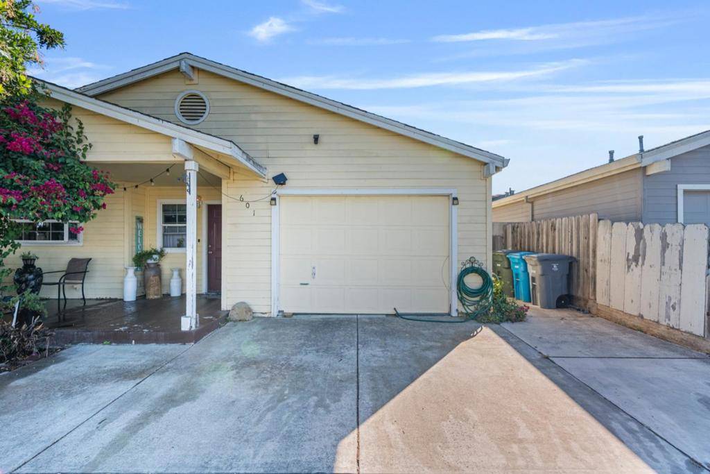 Hollister, CA 95023,601 Chaparral CT