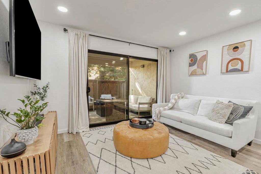 San Jose, CA 95124,3328 Kimber CT #21