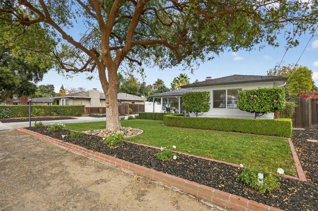 Campbell, CA 95008,866 Stonehurst WAY