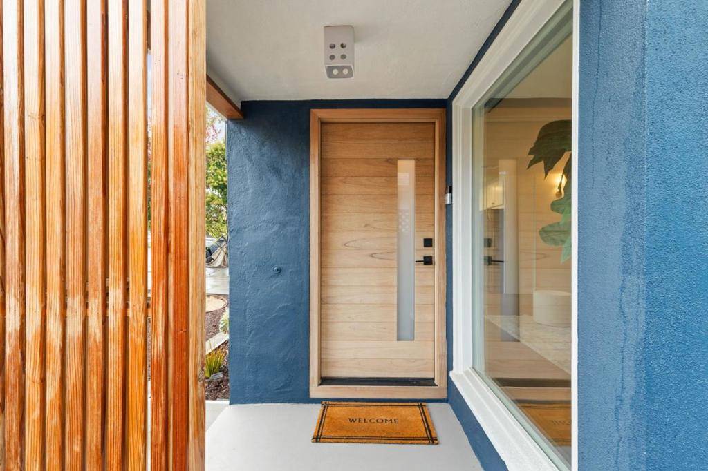 Castro Valley, CA 94546,21476 Orange AVE