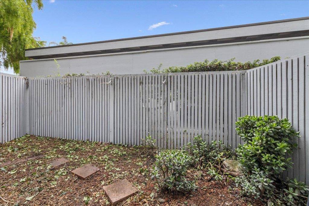 Salinas, CA 93905,166 Kern ST #19