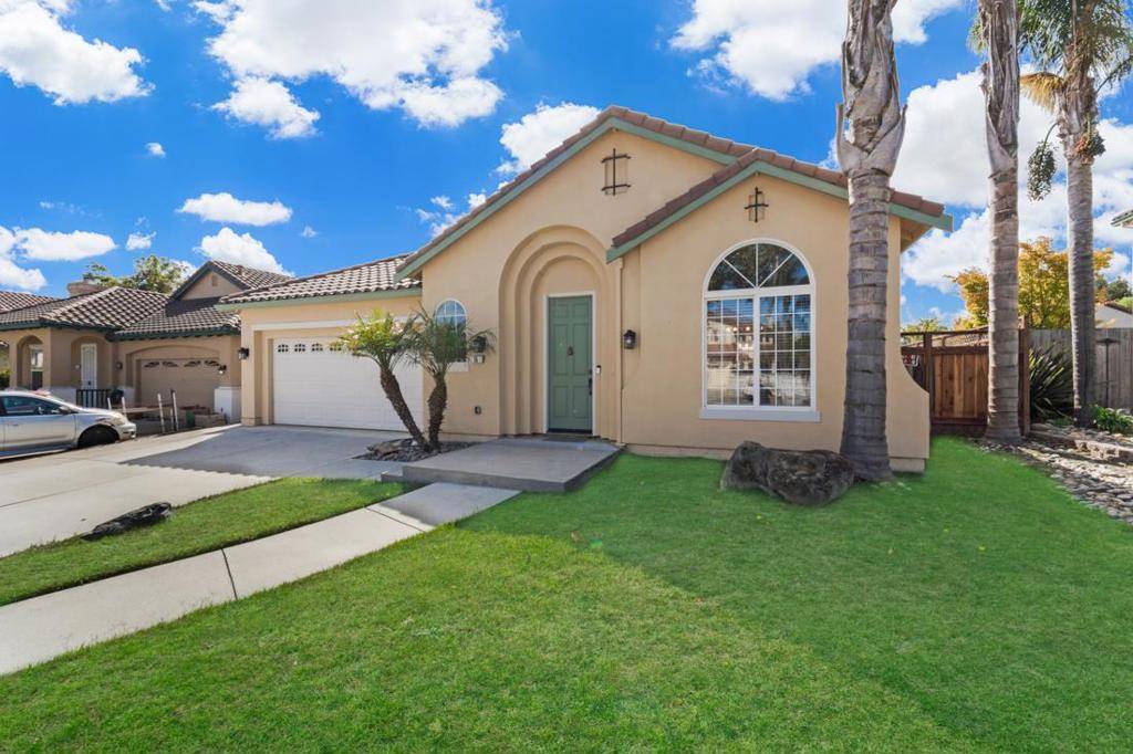 Salinas, CA 93906,15 Stony Brook CIR