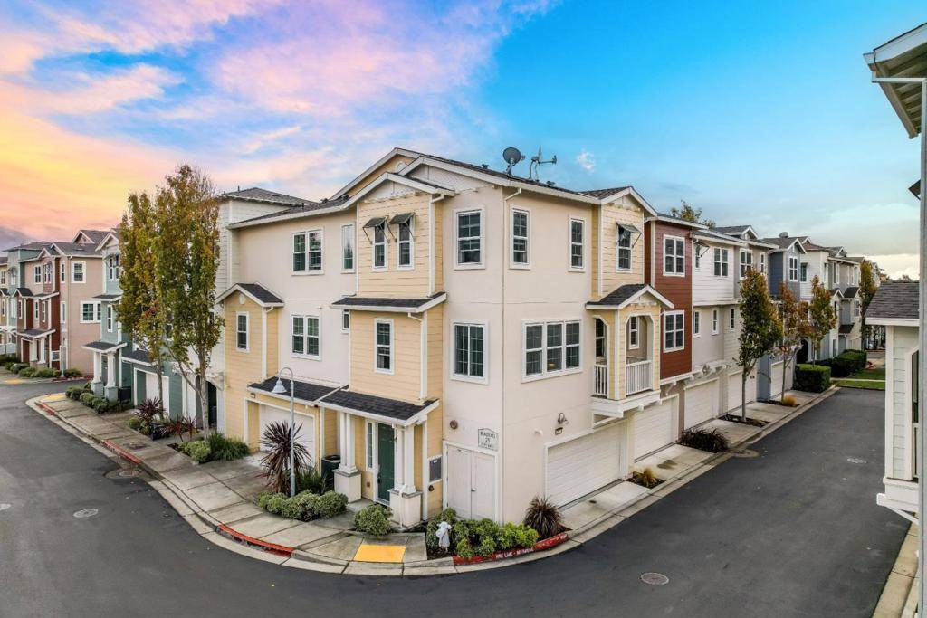 Richmond, CA 94804,2502 Jetty DR