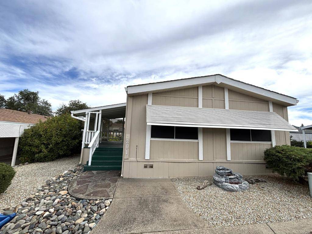 Redding, CA 96003,301 Sapwood DR