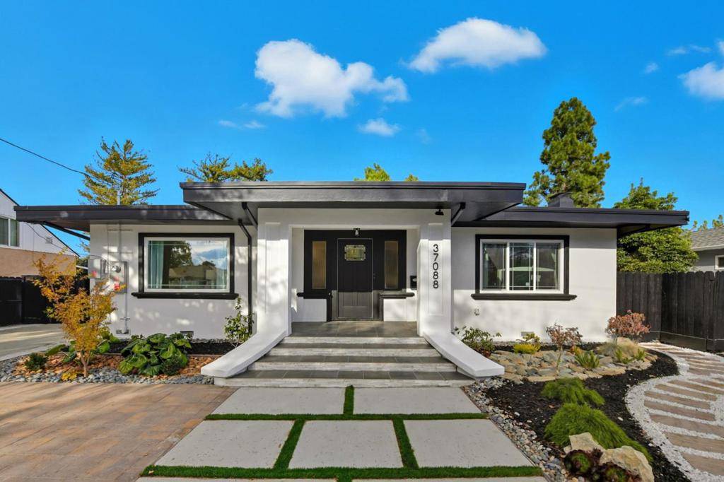 Newark, CA 94560,37088 Arden ST