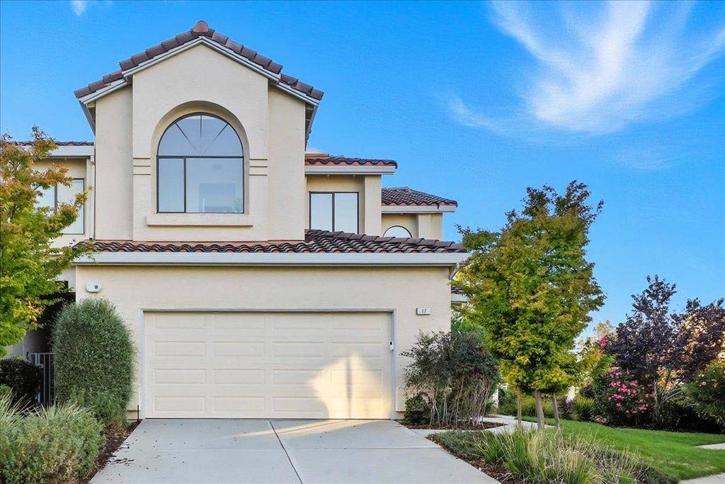 San Carlos, CA 94070,17 Iris LN
