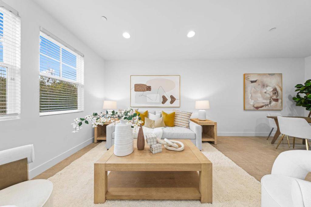 Mountain View, CA 94043,856 Sycamore LOOP