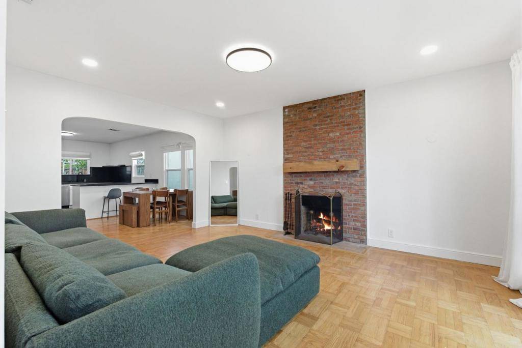 Daly City, CA 94014,1247 Hillside BLVD