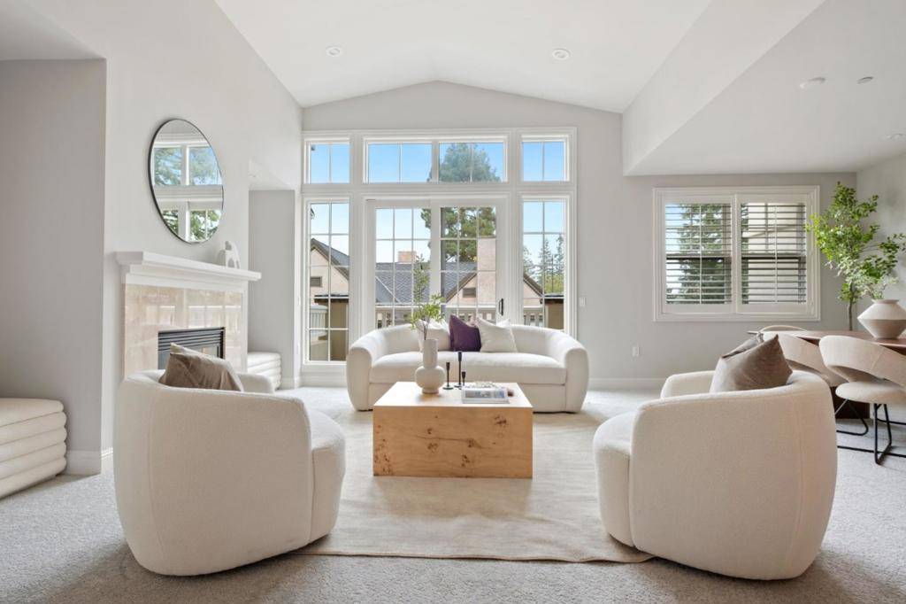 Palo Alto, CA 94301,315 Homer AVE #309