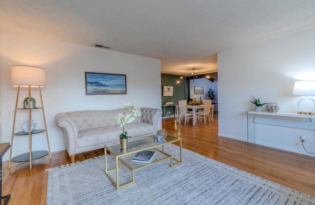 Pacifica, CA 94044,711 Lundy WAY