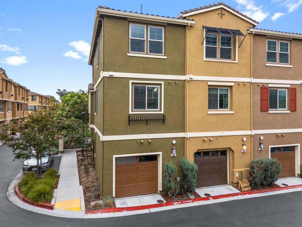 Mountain View, CA 94043,601 Cinnamon CIR