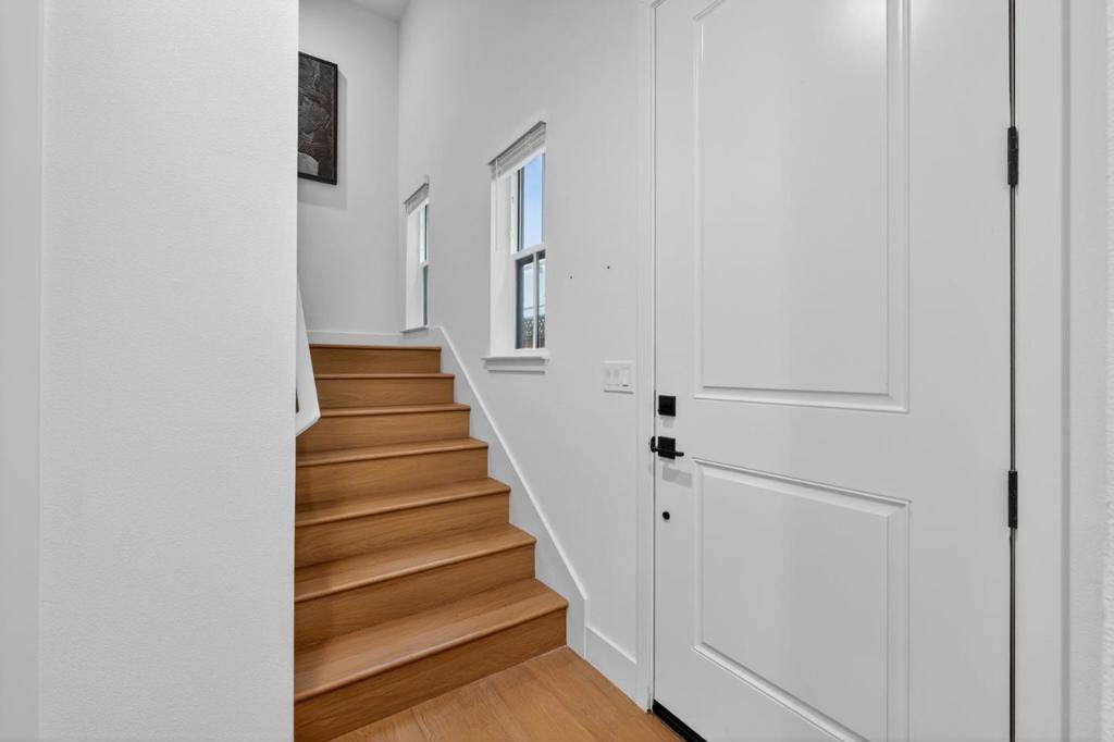 Sunnyvale, CA 94086,224 Carroll ST #4