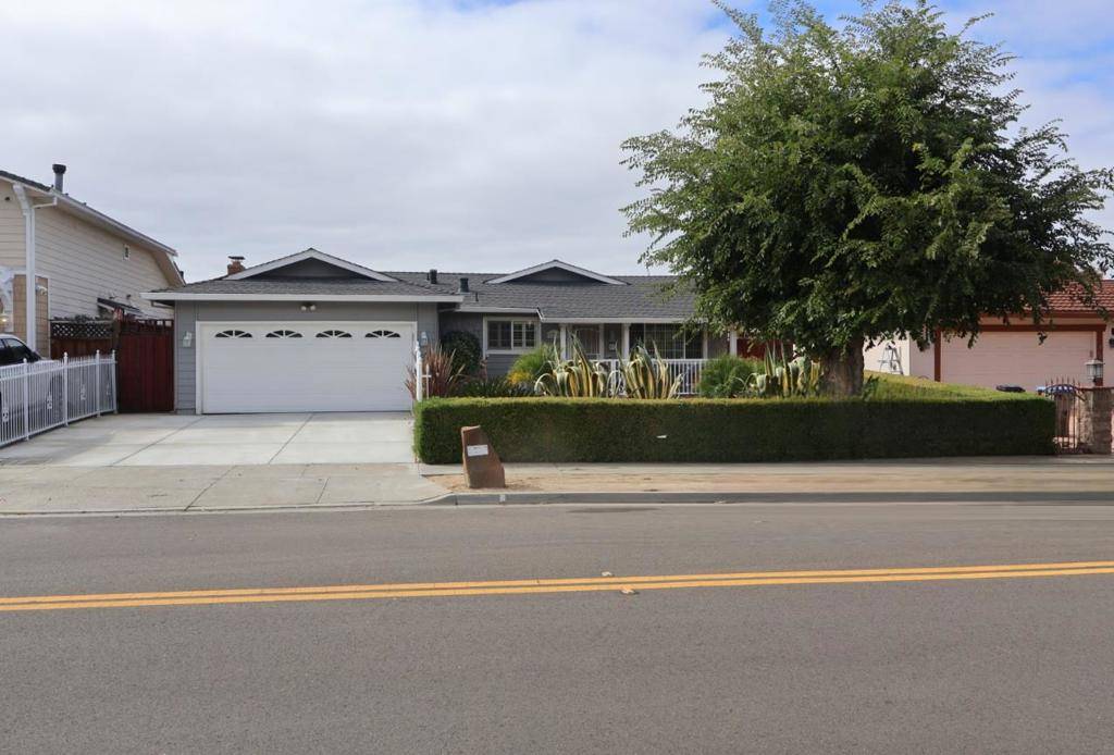 San Jose, CA 95148,2707 Sugarplum DR