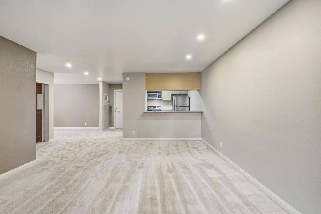 Livermore, CA 94550,1085 Murrieta BLVD #324