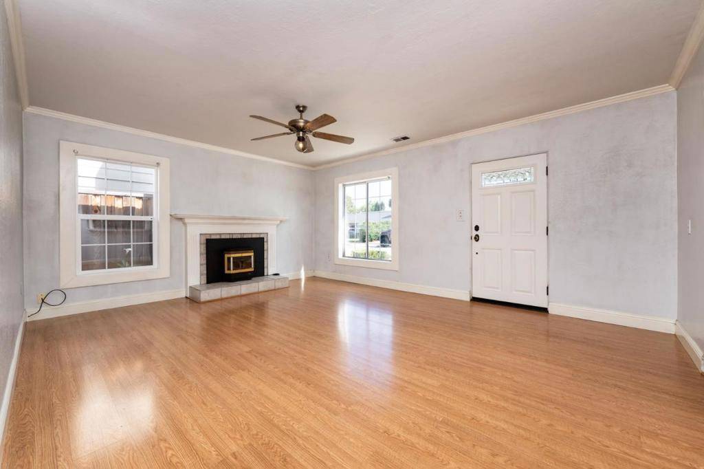 San Carlos, CA 94070,1020 Inverness DR