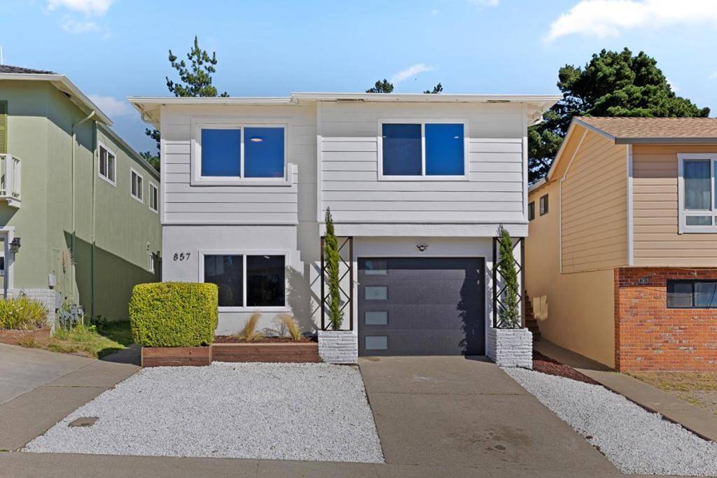 Daly City, CA 94015,857 Skyline DR